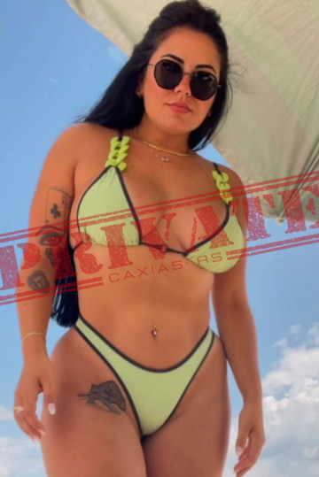 Acompanhante SHAY - Olá amores!  Primeira vez na cidade, me chamo Shay e tenho 29 anos , sou uma Morena Siliconada!   Atendimento para clientes exigentes e de bom gosto .  Venha me conhecer e ter muitos momentos de Prazer!